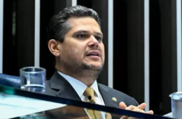Alcolumbre marca reunião para discutir tramitação da PEC que põe fim à escala 6×1 no Senado