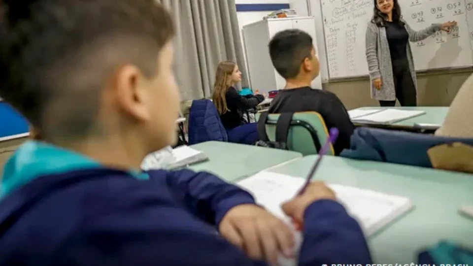 MEC estende até dia 17 o prazo para redes de ensino aderirem à PND