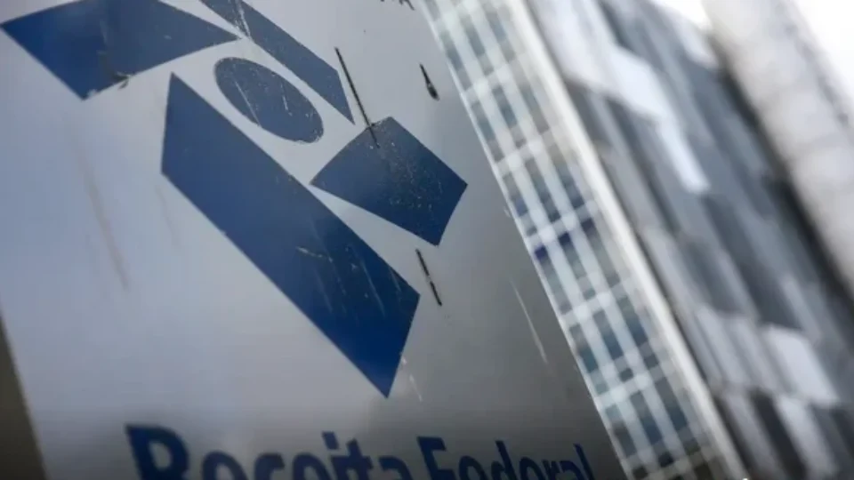 Receita identifica divergências de R$ 44 bi em créditos de PIS/Cofins
