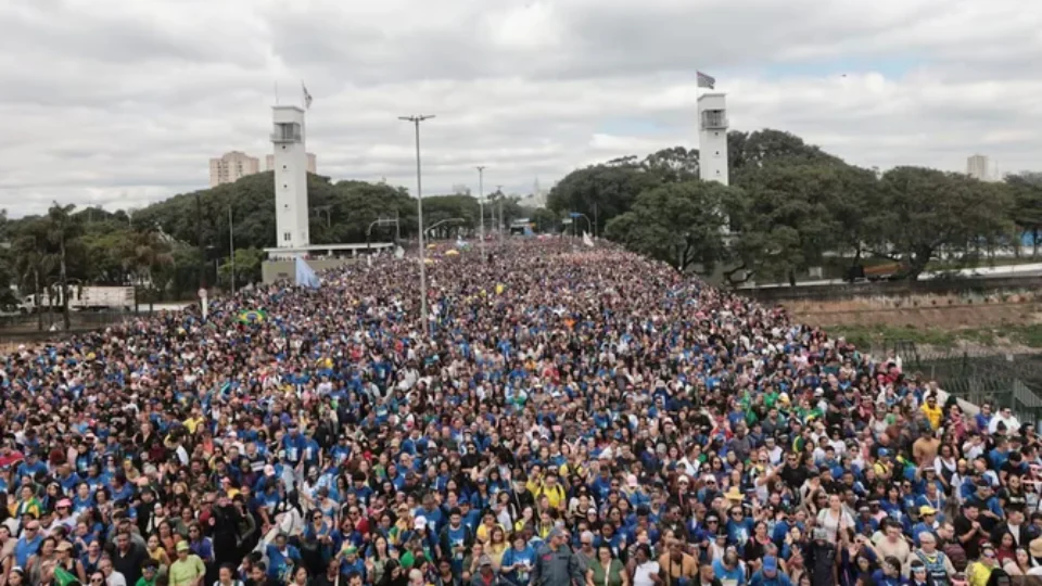 Marcha para Jesus reúne cerca de 33,8 mil pessoas em São Paulo, aponta levantamento