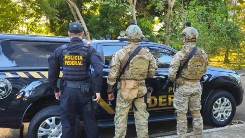 Operação da PF fecha cativeiro, liberta vítimas e desarticula rede de escravidão contemporânea em Rondônia