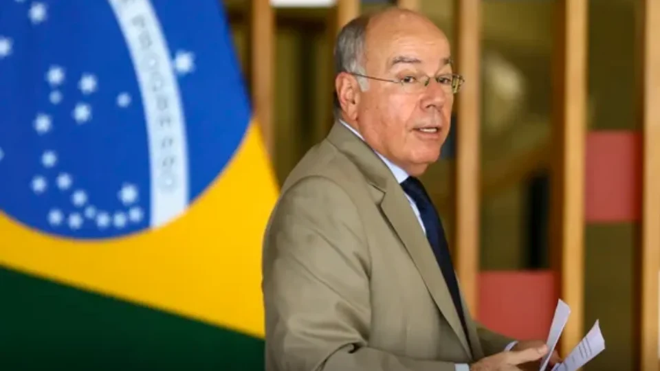Mauro Vieira debate Fundo de Florestas Tropicais em Luxemburgo