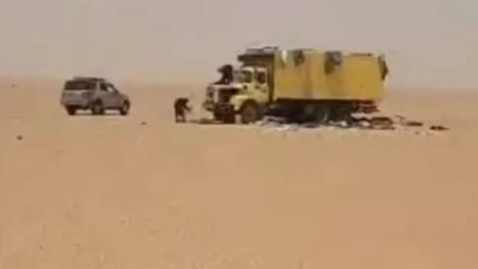 49 pessoas morrem de sede no deserto do Saara após caminhão quebrar