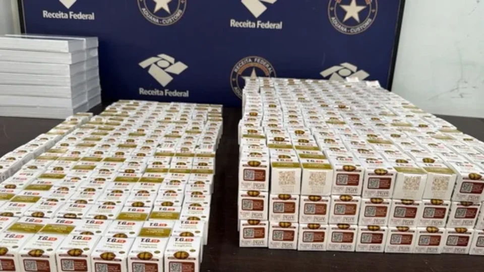Receita Federal apreende medicamentos emagrecedores na Ponte Internacional da Amizade