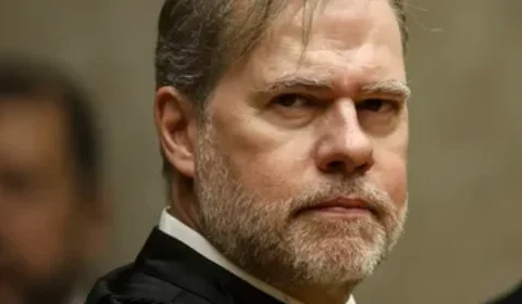 Toffoli toma posse no TSE e diz que Justiça não decide eleição