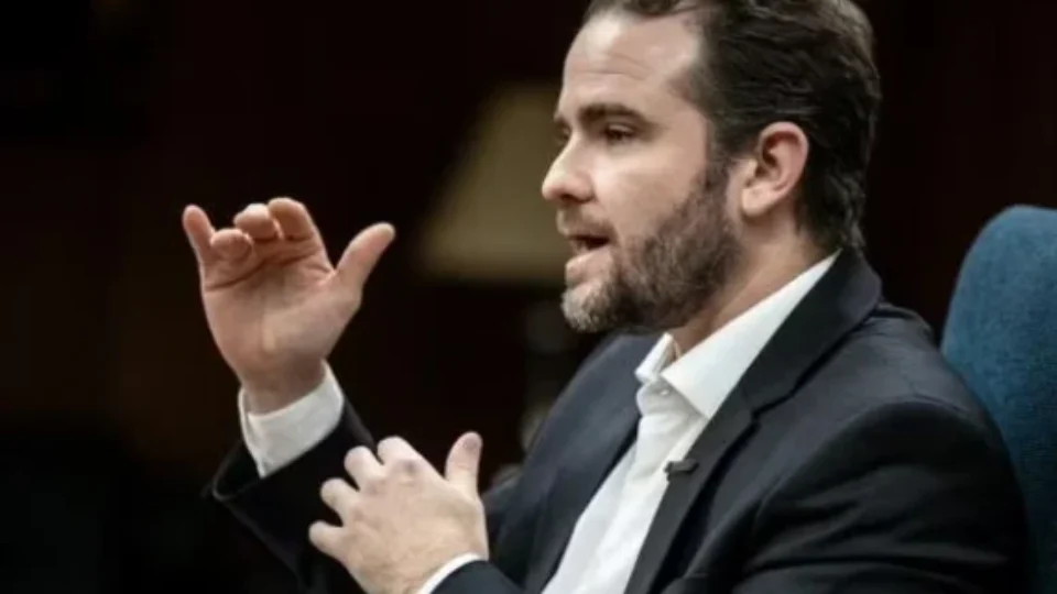 PEC das Igrejas pode elevar alíquota da reforma tributária em 1 ponto percentual, diz Durigan