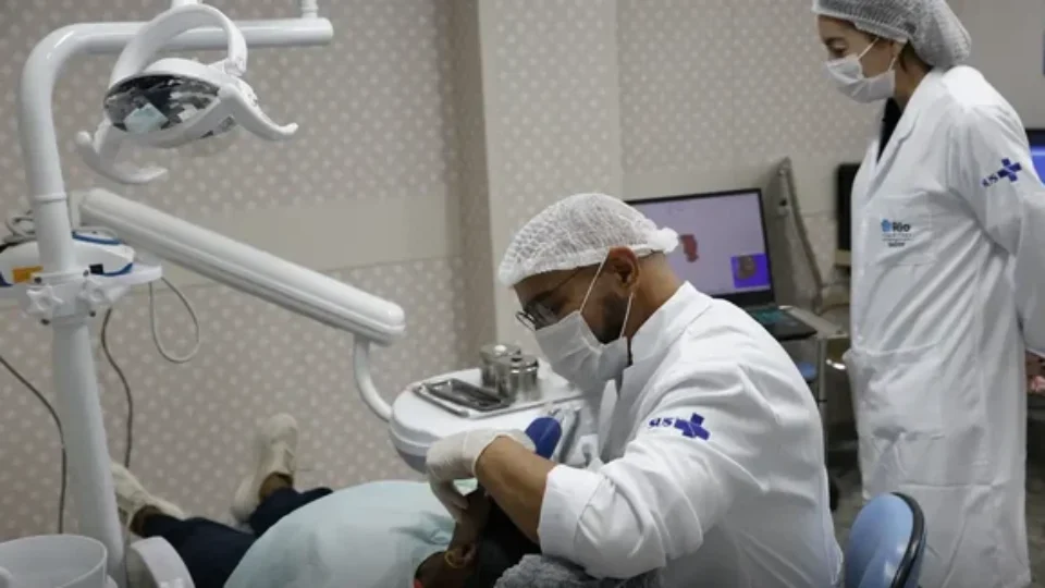 Comissão do Senado aprova novo piso salarial de médicos e dentistas
