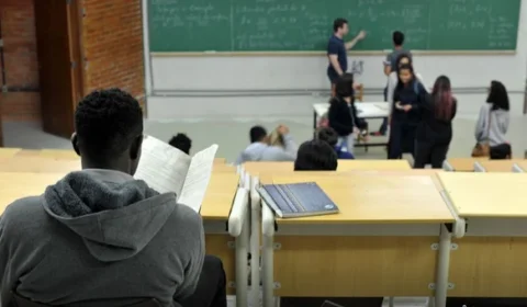 Instituições têm até 15 de junho para aderir ao Fies do 2º semestre