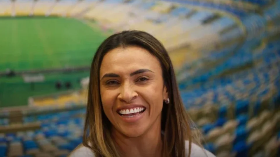 Com Marta como embaixadora, Tesouro quer atrair mais investidores