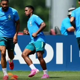 Treino fechado, mistério de Ancelotti e a verdade sobre a lesão de Neymar: saiba tudo sobre o último suspiro do Brasil antes da estreia