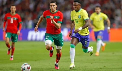 Tudo igual na estreia: Brasil sofre com os “Leões do Atlas”, mas arranca empate por 1 a 1 contra o Marrocos