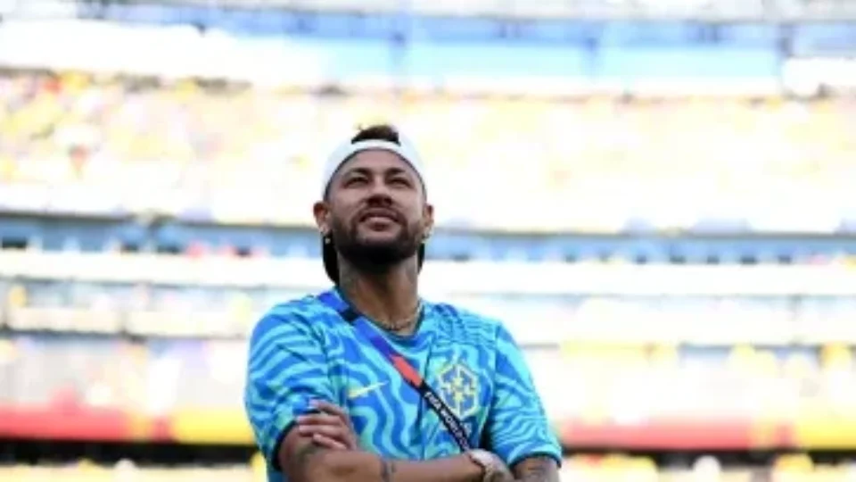 Mistério e preocupação: Neymar fica fora de treino e reunião médica urgente define os rumos do craque na Seleção