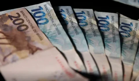 União paga R$ 834,8 milhões em dívidas de estados e municípios em maio