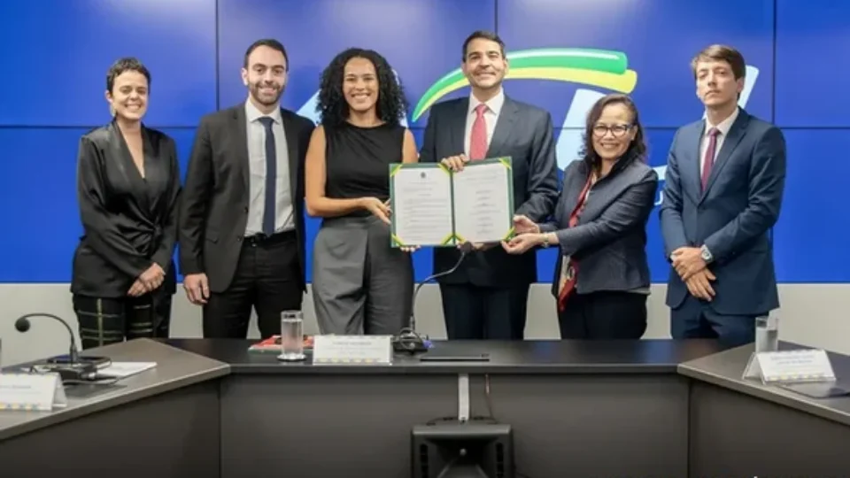 AGU garante posse de servidora exonerada do Itamaraty por banca racial