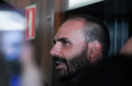 Por unanimidade, STF condena Eduardo Bolsonaro no caso do tarifaço