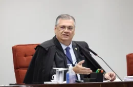 Flávio Dino mantém decisão do STF e reforça regra eleitoral que pode influenciar disputa pelo Governo de Roraima