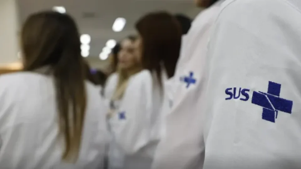 Candidatos a residência médica já podem se inscrever para o Enare 2026