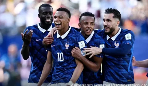 Massacre no fim: Mbappé brilha, passa Pelé e França destrói Senegal em estreia eletrizante no torneio mundial