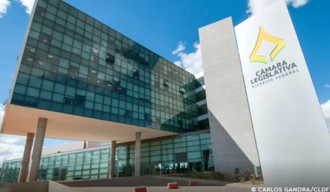 Deputados distritais extinguem jornada 6×1 de terceirizados