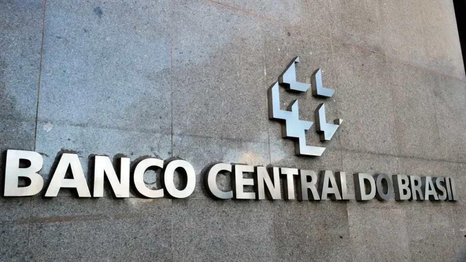 Copom reduz taxa Selic para 14,25% ao ano