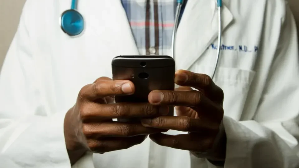Enamed será requisito para exercício da medicina no Brasil