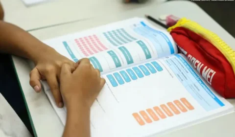 Brasil atinge, em 2025, a menor taxa de analfabetismo do país desde 2016, início da série histórica