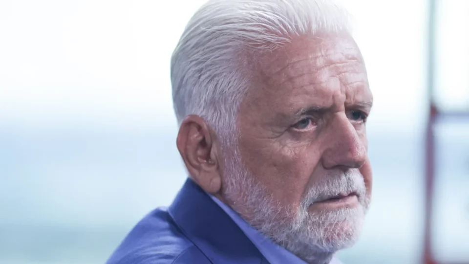 PF descobre mensagens de dono do Banco Master sobre recado a Lula por meio de Jaques Wagner