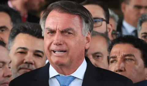 Moraes autoriza defesa de Bolsonaro a acompanhar depoimento sobre arma apreendida