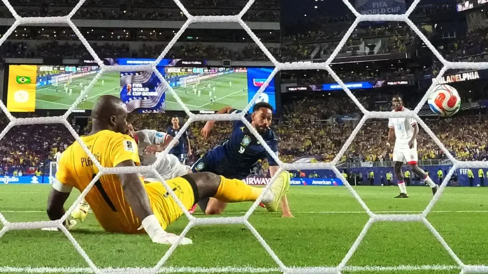 Torcida perde a fé: confiança na Seleção despenca mesmo após goleada por 3 a 0, revela pesquisa