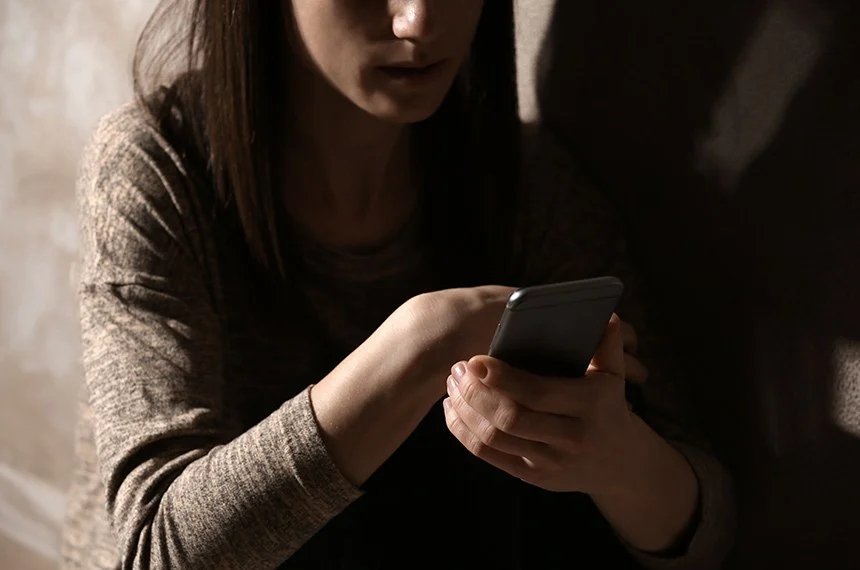 Denuncias de violencia digital contra mujeres aumentan 188% en un año