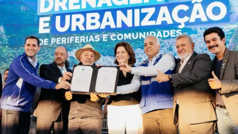 Novo PAC investe R$ 1,1 bi em urbanização e drenagem em comunidades e favelas cariocas
