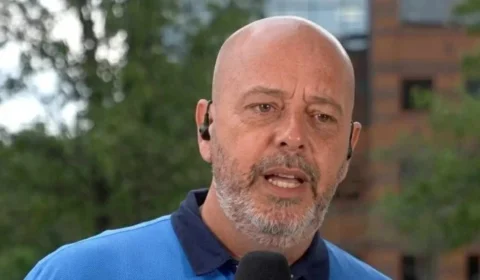 Alex Escobar se pronuncia após passar mal ao vivo: ‘Estou bem e falando direito’