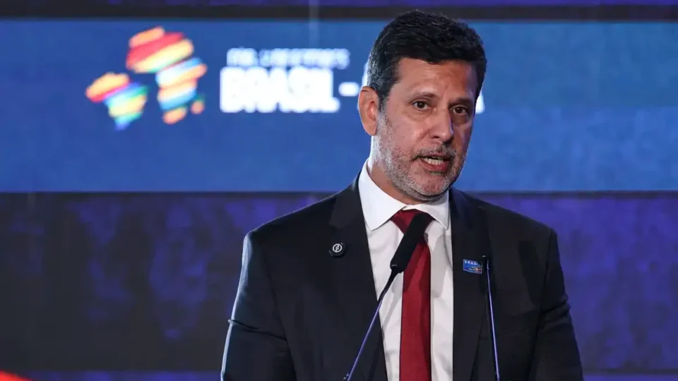 MEC: queda do analfabetismo no Brasil é ligada a políticas na educação