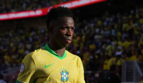 Com gol em todos os jogos até agora, Vini Jr busca feito raro em Mundiais