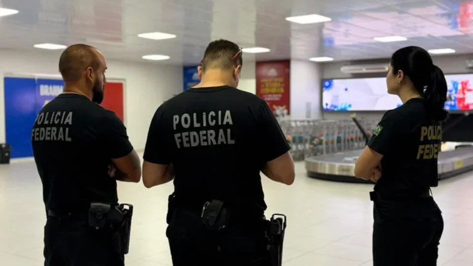 PF reforça fiscalização no Aeroporto de Parintins durante o Festival Folclórico 2026