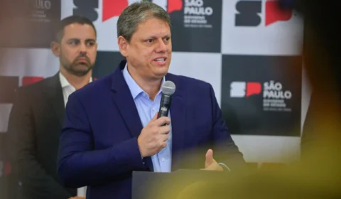 Tarcísio projeta “salto” no serviço público de SP com uso de Inteligência Artificial