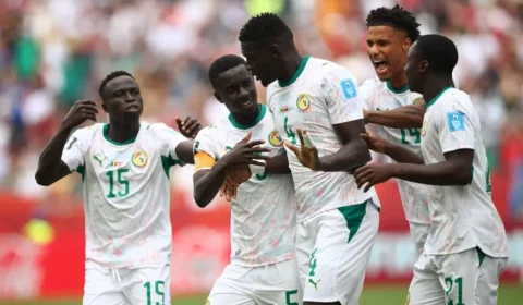 Senegal passa o rolo compressor no Iraque com goleada por 5 a 0 e seca rivais por vaga no mata-mata