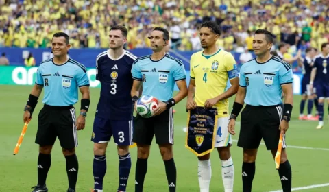 CBF envia ofício contestando gol anulado de Vini Jr. contra Escócia