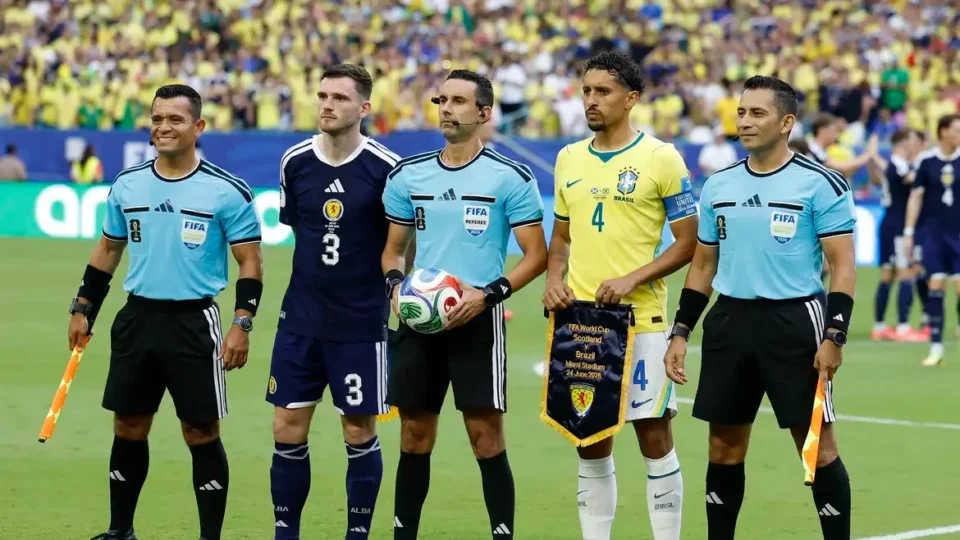 CBF envia ofício contestando gol anulado de Vini Jr. contra Escócia