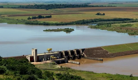 Bandeira tarifária de energia permanece amarela em julho