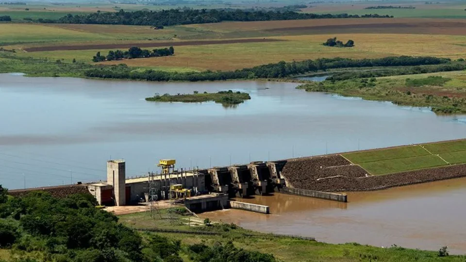 Bandeira tarifária de energia permanece amarela em julho