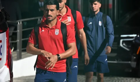 Jogadores do Irã vivem estreia cercada por tensão e guerra: “Não é a mesma experiência”