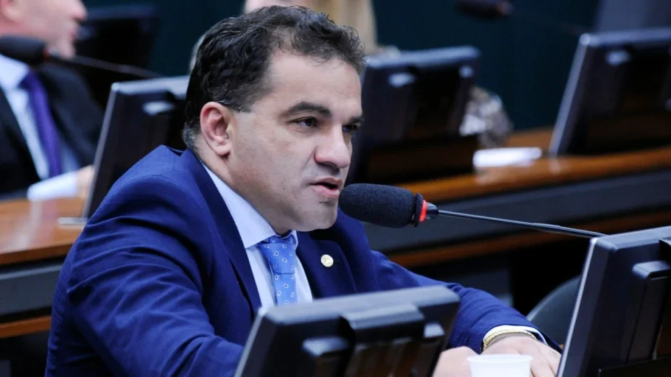 PF mira deputado Josimar Maranhãozinho por suspeita de desvio de emendas e propina de 25%