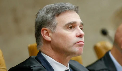 André Mendonça trava multas da NR-1 e vira peça‑chave da pauta da saúde mental