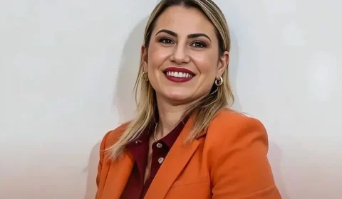 Vice-prefeita afastada teria pago R$ 41 mil para prejudicar esposa de amante, diz mãe de santo