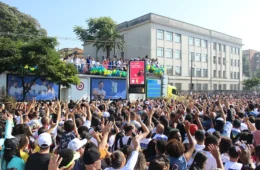 Marcha para Jesus reúne Tarcísio, Flávio Bolsonaro e líderes da direita em São Paulo