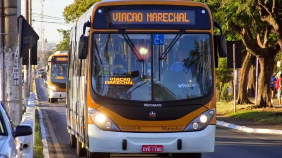 Rodoviários da Marechal encerram paralisação e ônibus voltam a circular no DF