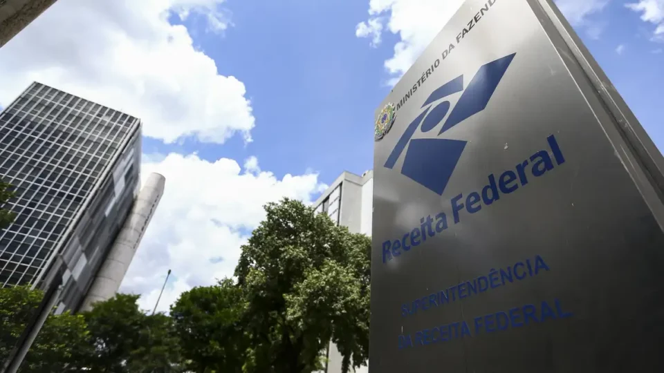 Receita Federal lança o ‘Receita Atende’, novo canal digital para tirar dúvidas e resolver pendências