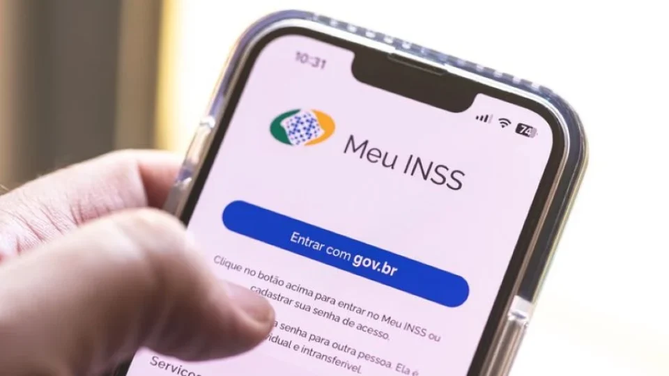 Prazo para contestar descontos indevidos do INSS termina neste sábado; veja como pedir o ressarcimento