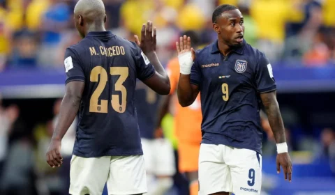 Equador pressiona, mas Curaçao surpreende e dificulta vida dos sul-americanos em duelo decisivo
